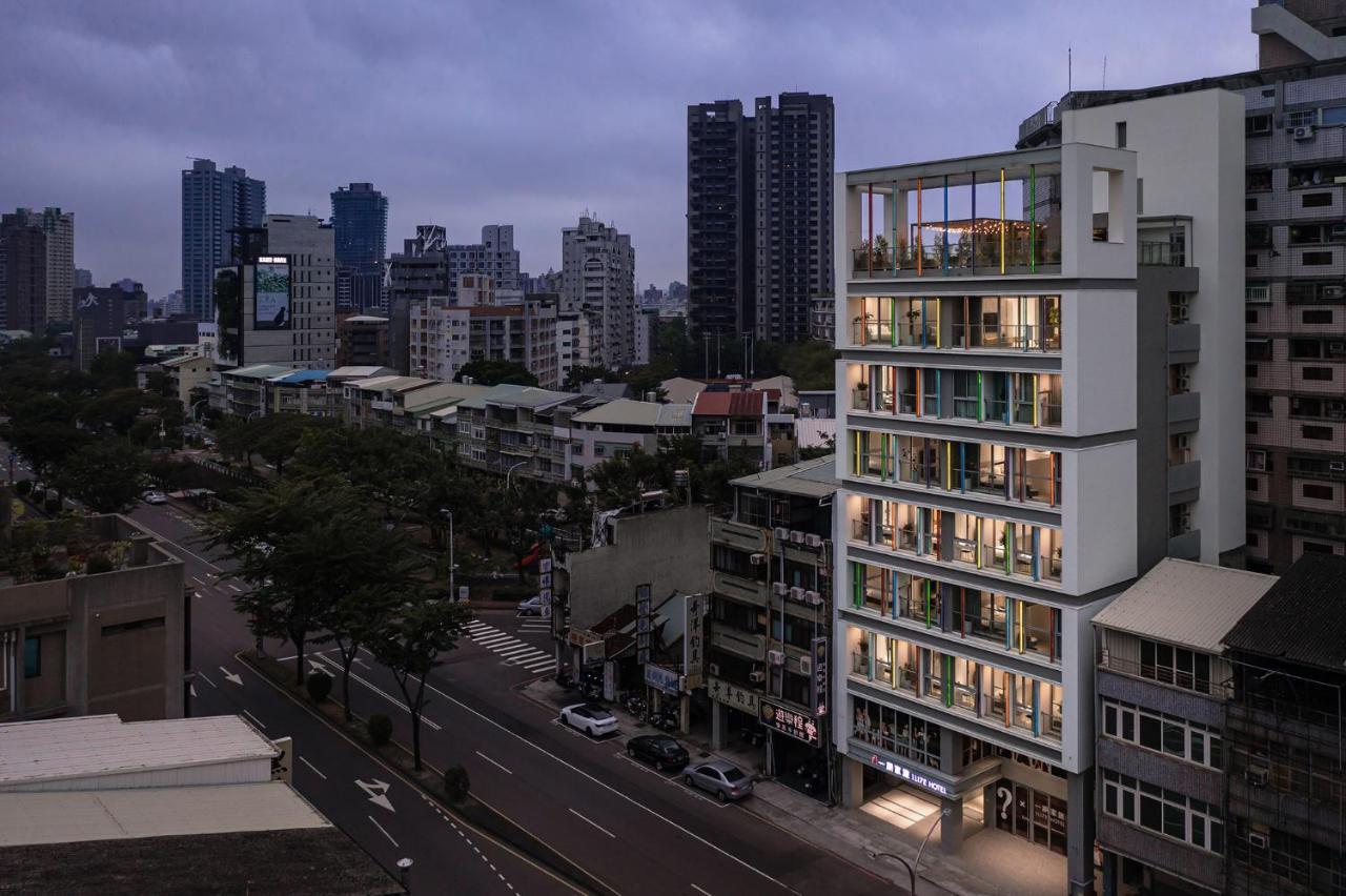 1Li7E Hotel ไถจง ภายนอก รูปภาพ